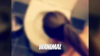 변기청소 중 오 자극적이야