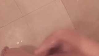 差点儿把手机给淋湿了,感觉拍得不怎么好,不过还是谢谢哥哥们的热情满满! 差点儿把手机给淋湿了,感觉拍得不怎么好,不过还是谢谢哥哥们的热情满满!