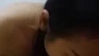 [自拍露臉]大學學妹人美又會咬～整個含進去！也不會嗆到 （有影）