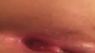 [視訊露臉]深夜福利！女主播全裸視訊～特寫逼逼，透明淫液湧現！想看她玩棒子阿（６影） - 1