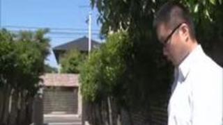 まんチラ誘惑 同級生のママ