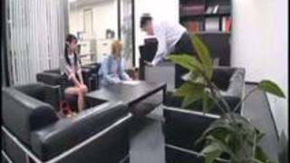 ビデオのお仕事。みみ143cm つるぺた 29kg