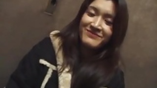 暑いブルネット喫煙琴乃が膝を痛めて吹く 暑いブルネット喫煙琴乃が膝を痛めて吹く