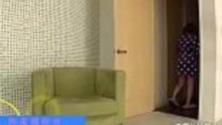 熱いオリエンタル・フロジオ・ストリップとファック・ディルド