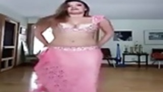 セクシーなアジアのダンス