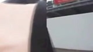 ビッグニップルは、列車でミルク!!!!!!!