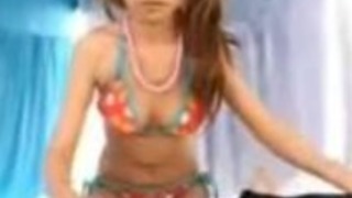 日本の女の子を吸う