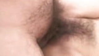 日本のおばあちゃんサクマ綾は、バイブを弄んだ猫をやった