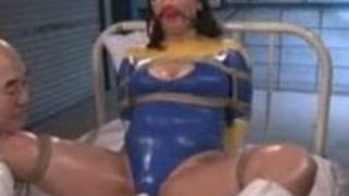 堀越なぎさ　母として平凡な日々を送っていたヒロインが悪の科学者の新薬によって・・・