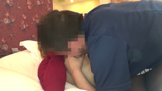 FC2PPV-1722153 淫乱どスケベ受付嬢（19）着衣プレイ❤男に絶頂コントロールされニヤニヤしちゃう飢えてるド変態ｗマン毛ボーボー敏感マンコに生チン突っ込まれ連続イキまくり→大量中出ししたった！